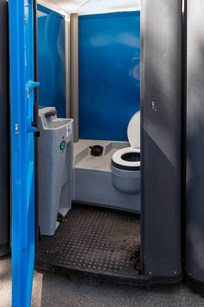 Best Porta potty delivery and setup  in Ottawa, KS